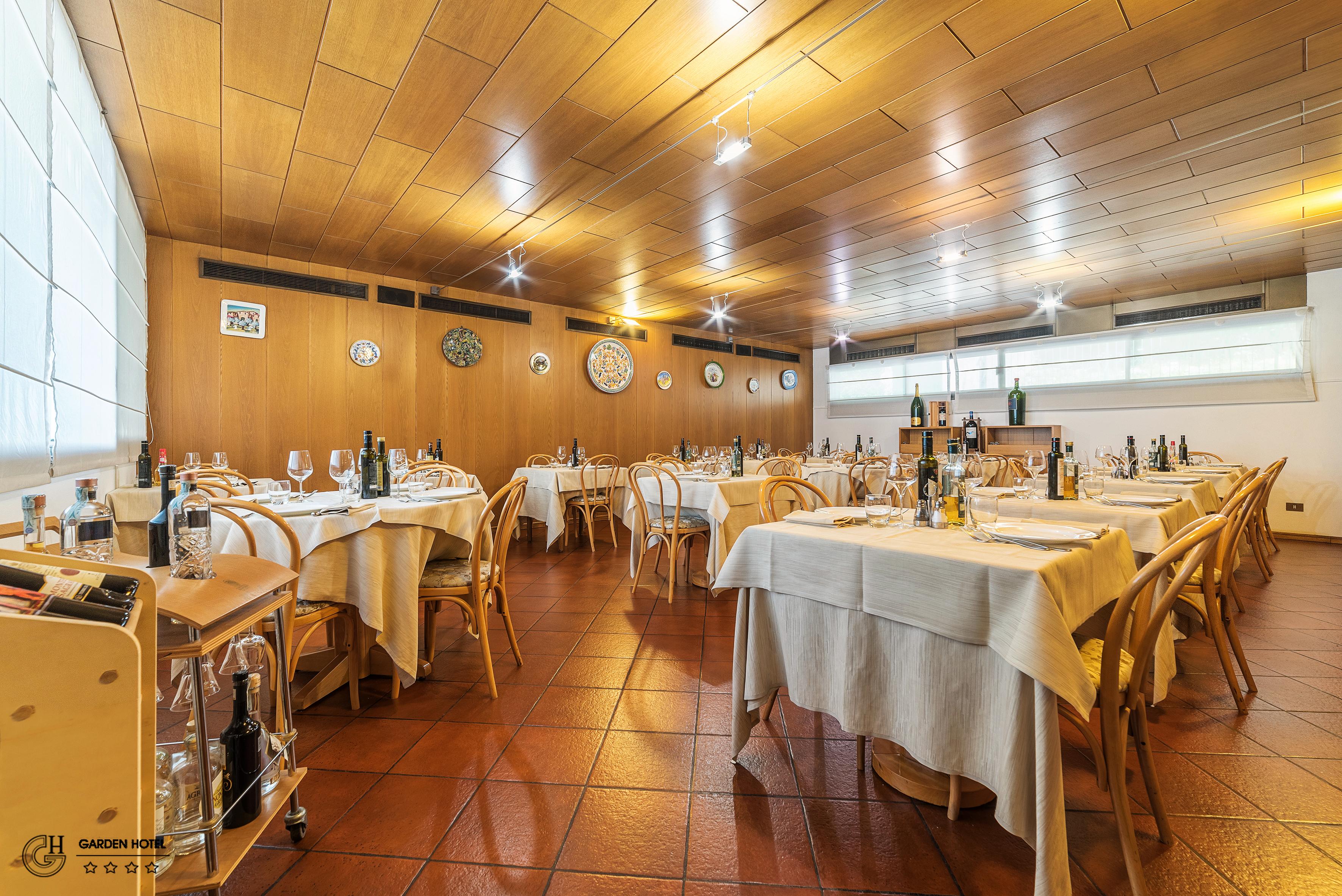 Hotel Garden Terni Ngoại thất bức ảnh