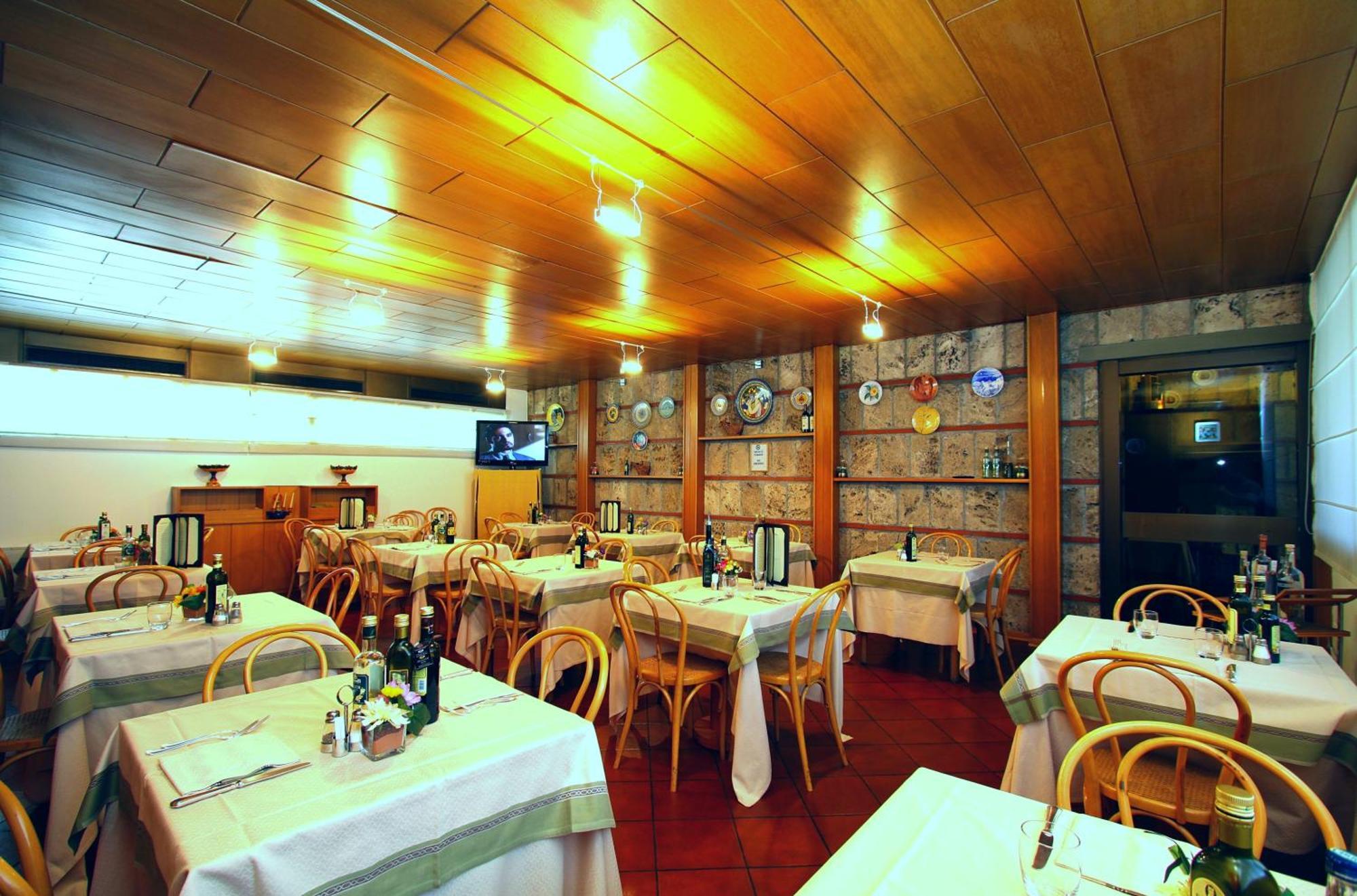 Hotel Garden Terni Ngoại thất bức ảnh