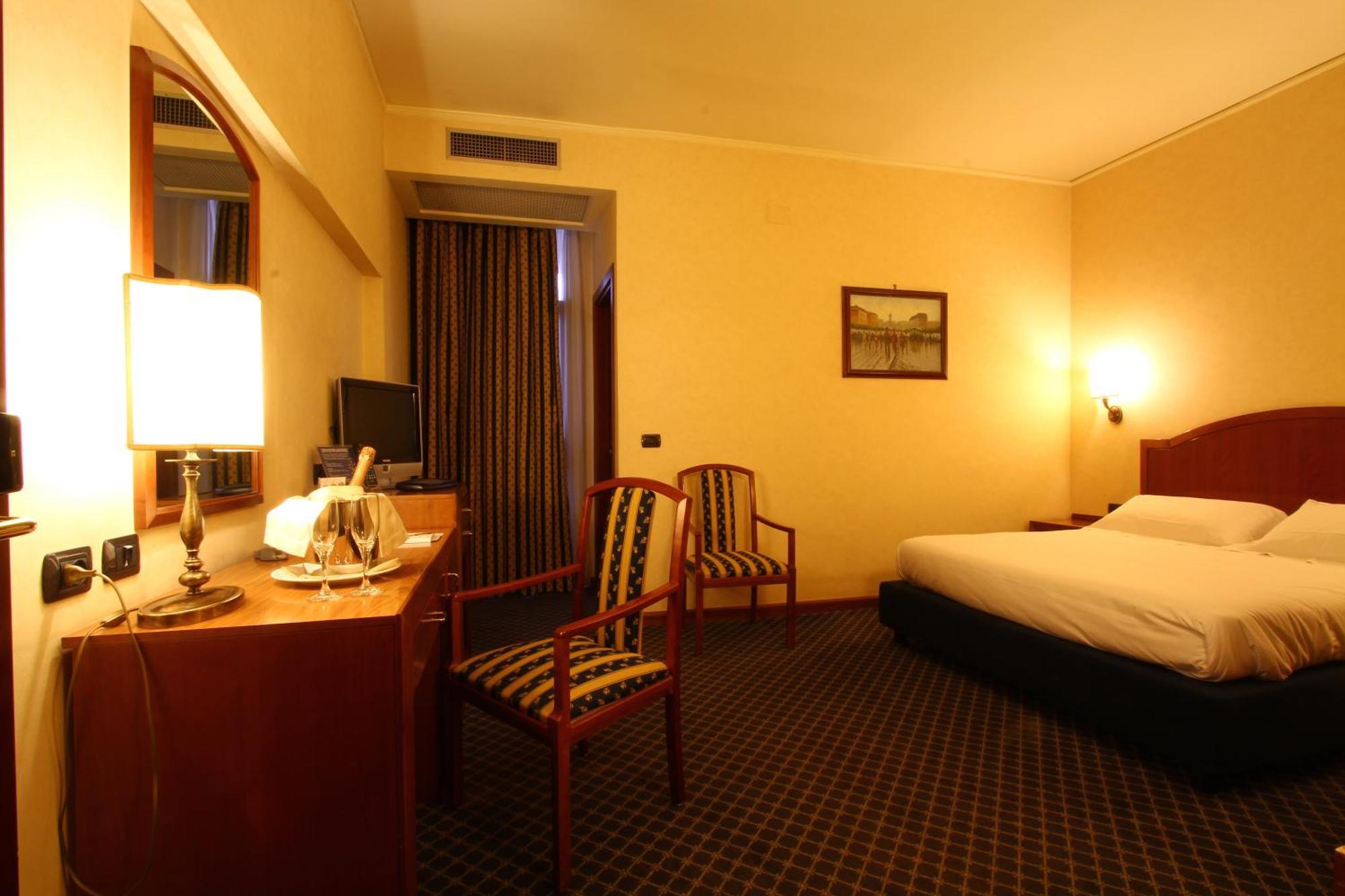 Hotel Garden Terni Ngoại thất bức ảnh