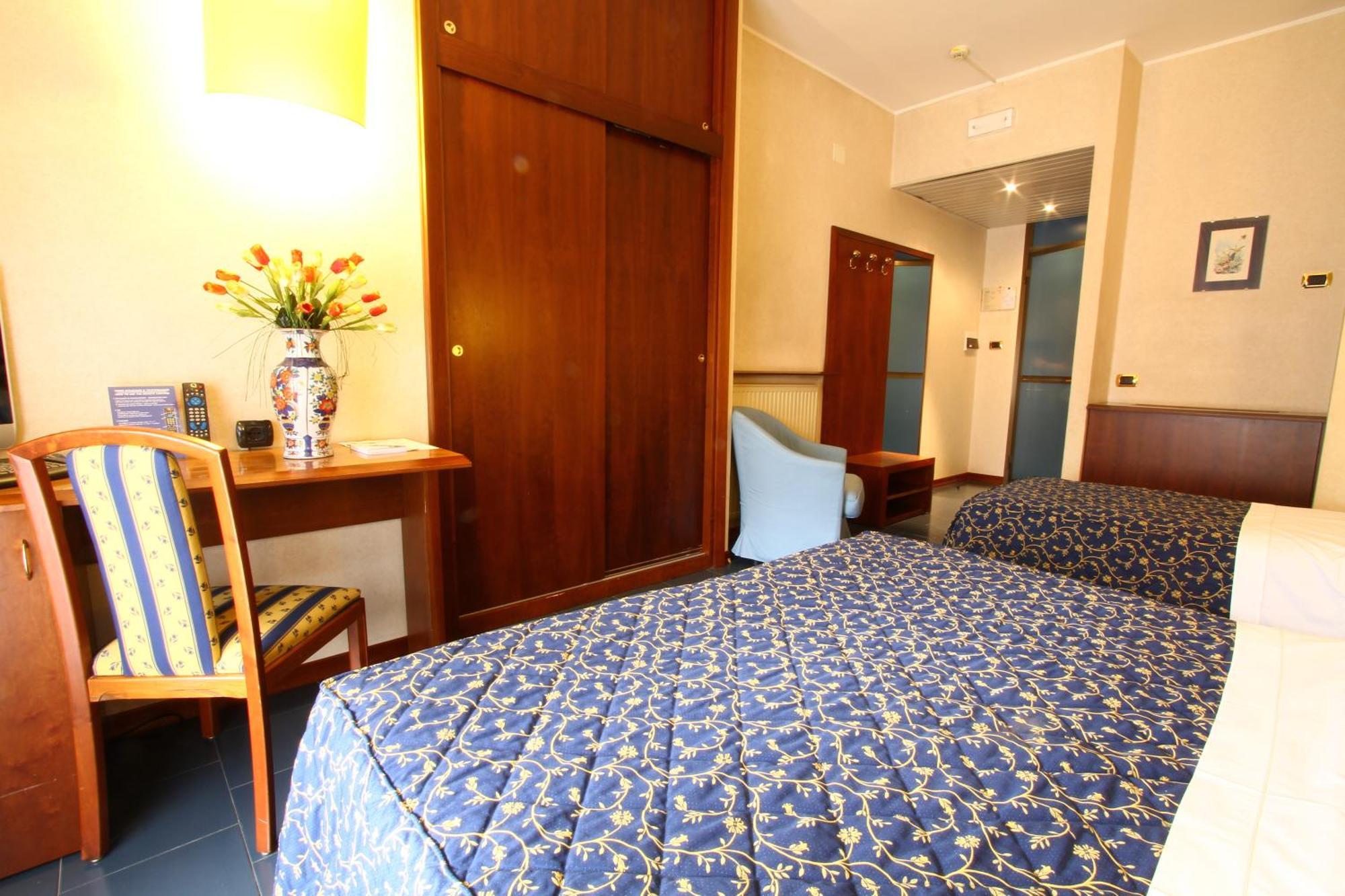 Hotel Garden Terni Ngoại thất bức ảnh